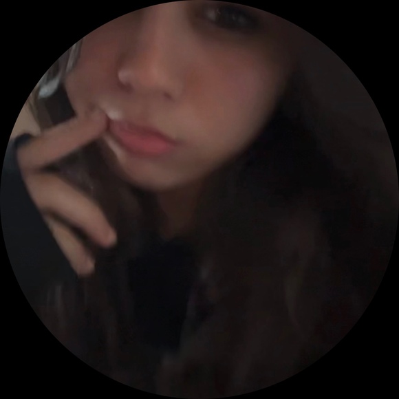 adelaroseee